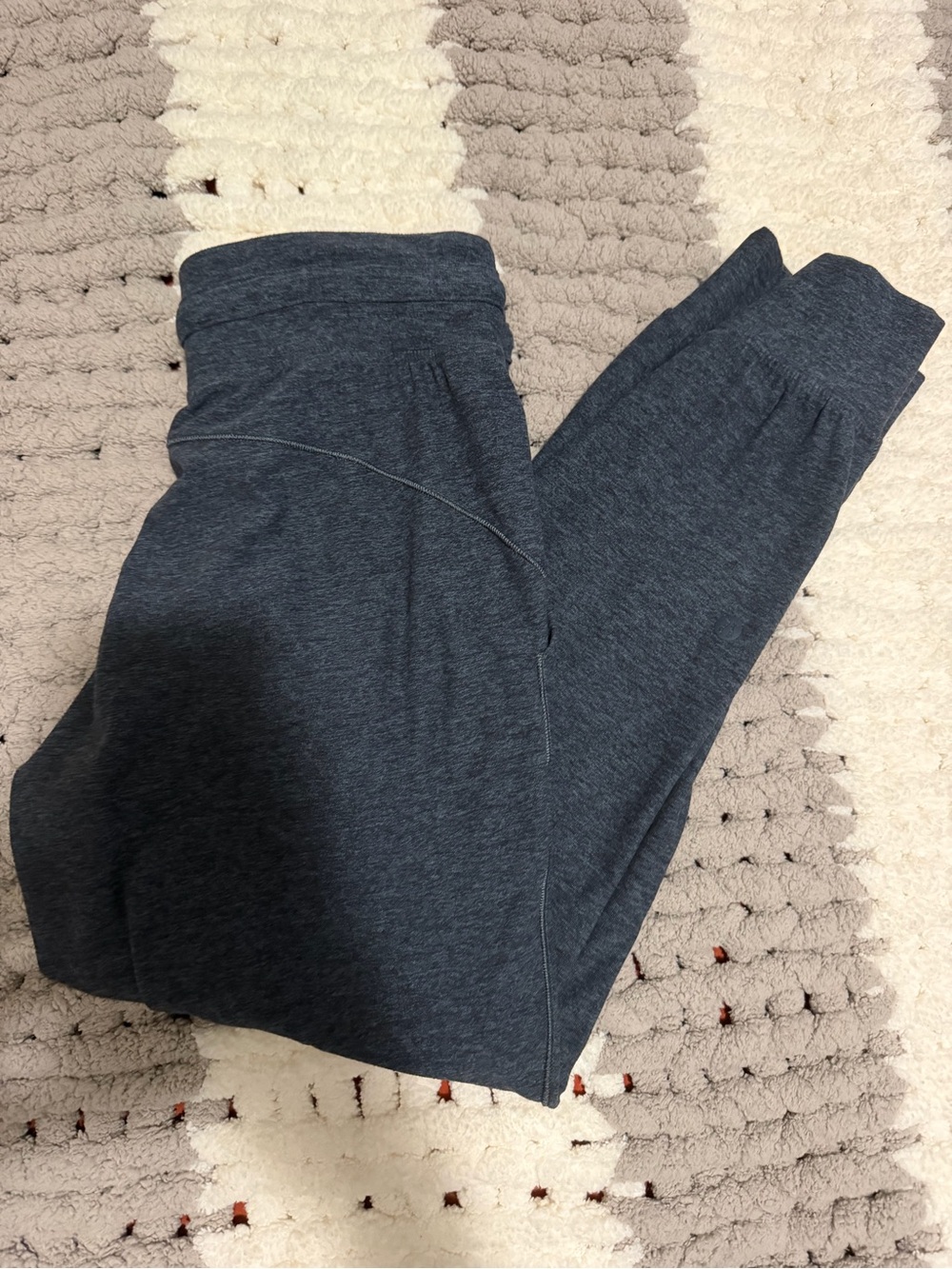Lululemon ready to rulu cropped joggers size 4 - Picture 2 of 5